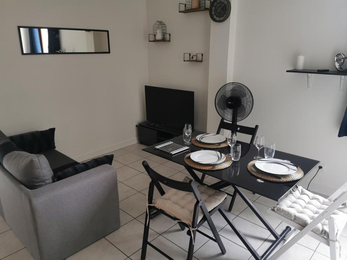 Charmant Appartement A 1 Minute Du Lac Анси Экстерьер фото