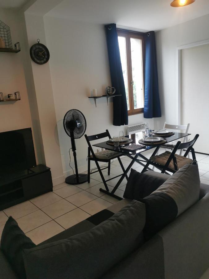 Charmant Appartement A 1 Minute Du Lac Анси Экстерьер фото